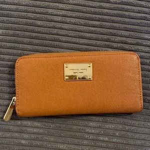 ***SOLD***Michael Kors Wallet